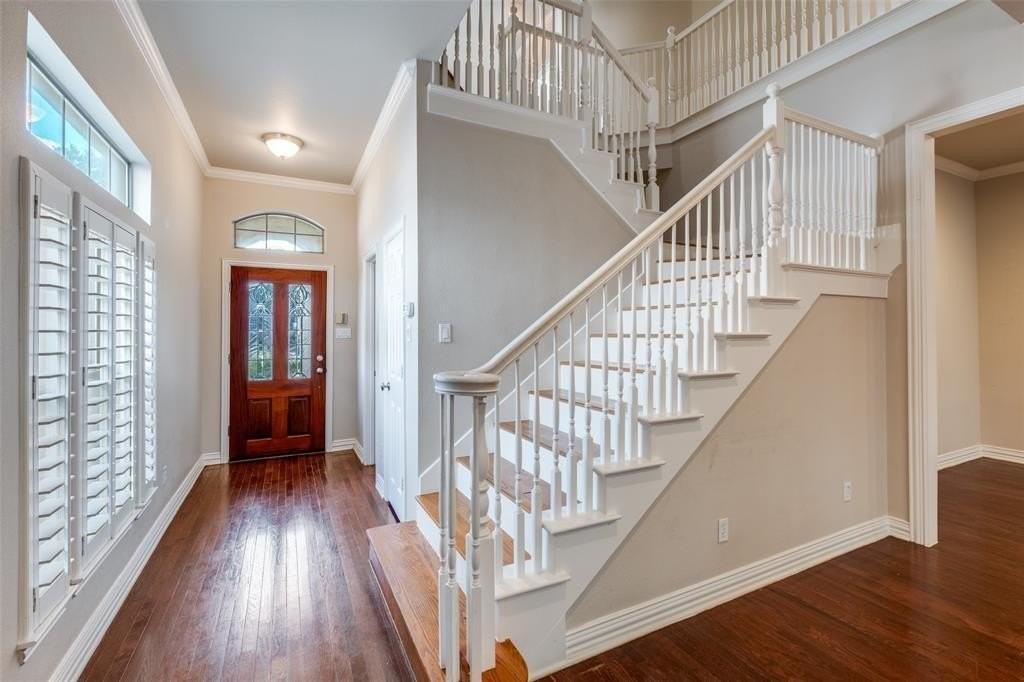 9 Stonebriar Ct - Photo 3 of 25