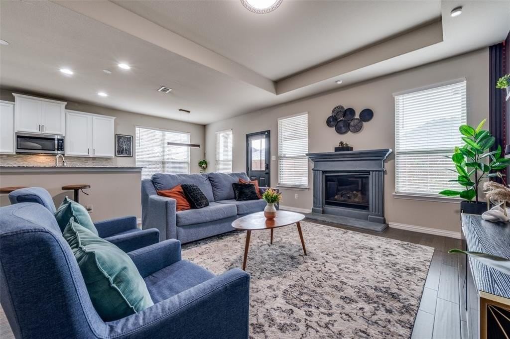 804 Bird Creek Dr - Photo 6 of 28