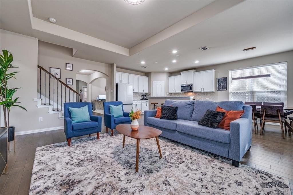 804 Bird Creek Dr - Photo 7 of 28