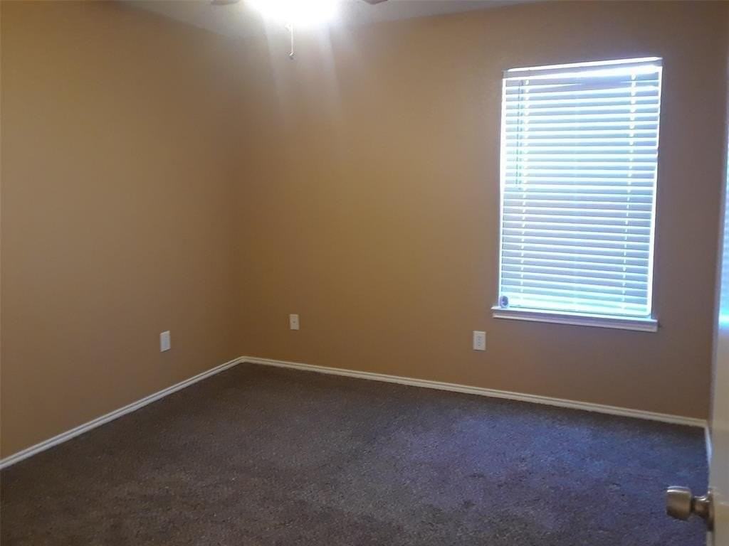 2428 Collier Dr - Photo 4 of 21