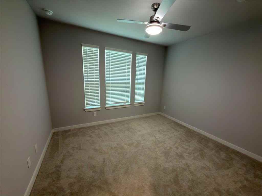 3102 Bunting Dr - Photo 3 of 39