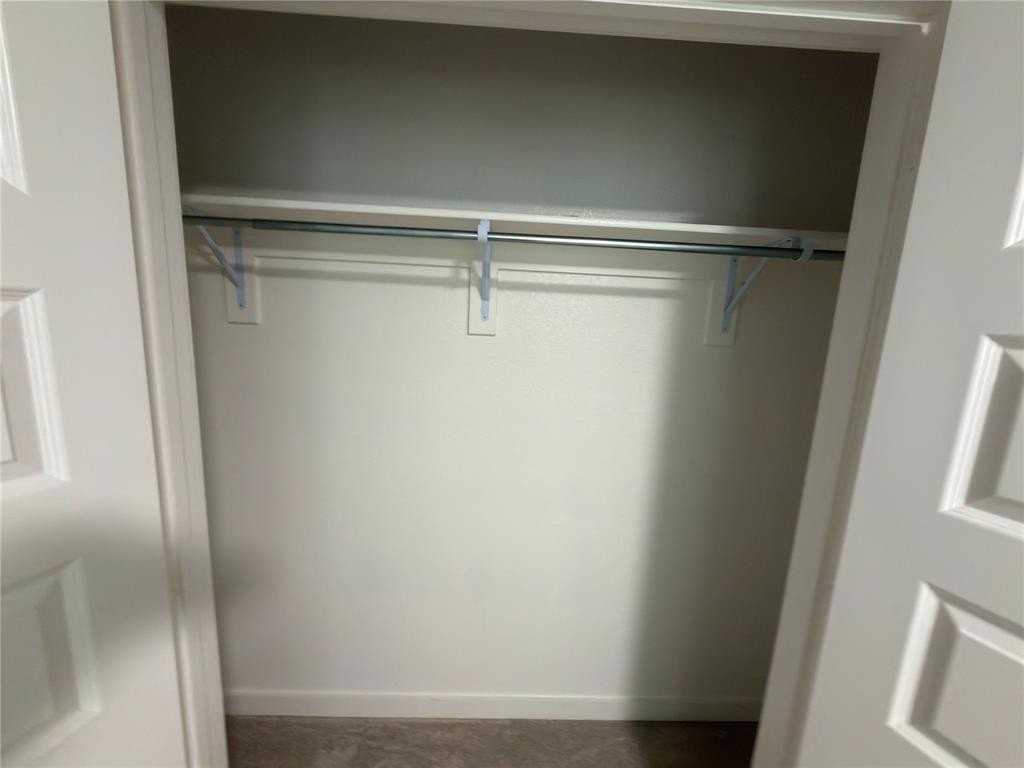 3102 Bunting Dr - Photo 4 of 39