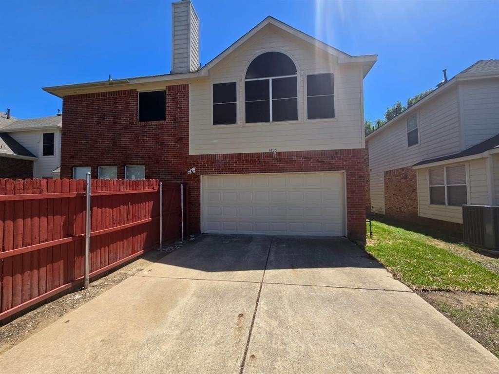 4325 Ridge Point Ln - Photo 2 of 11