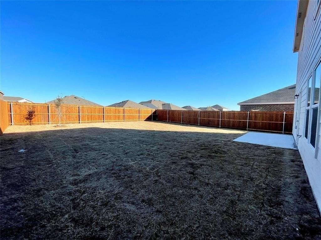 16020 Rein Ave - Photo 3 of 25