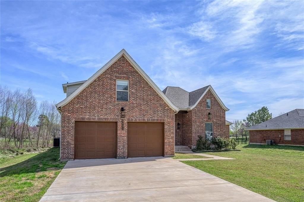 5401 Arroyo Trl - Photo 4 of 35