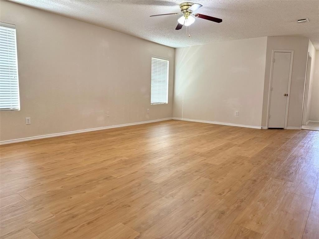 932 White Dove Dr - Photo 2 of 13