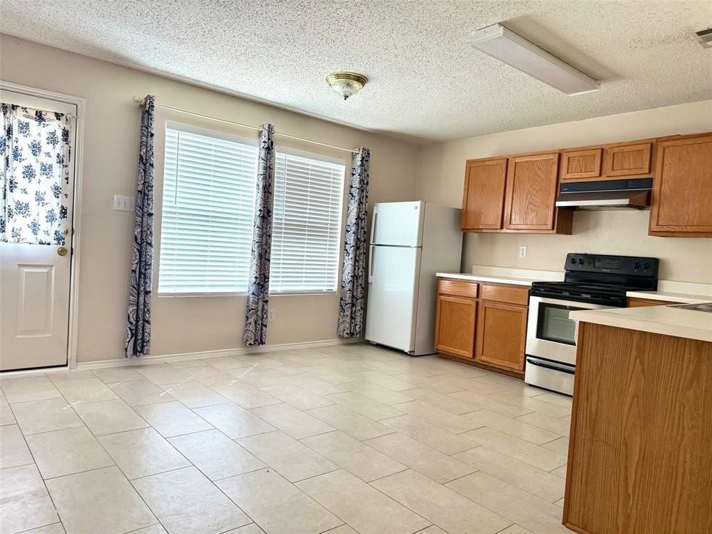 932 White Dove Dr - Photo 4 of 13