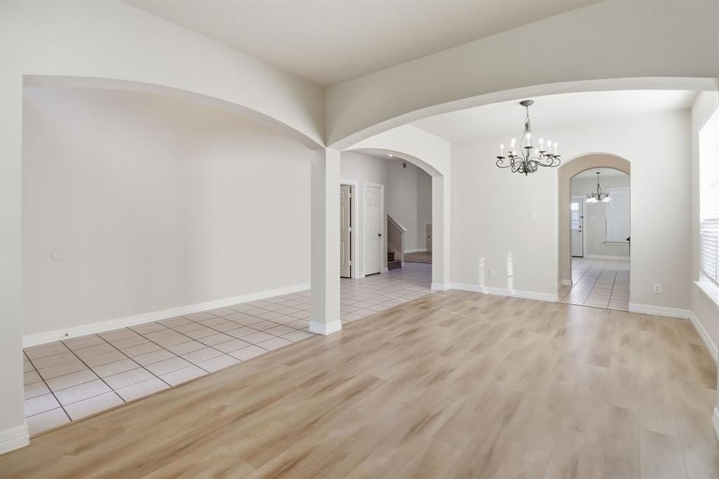 4521 Worchester Ln - Photo 4 of 27