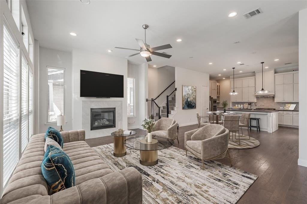 8075 Sunflower Ln - Photo 2 of 33