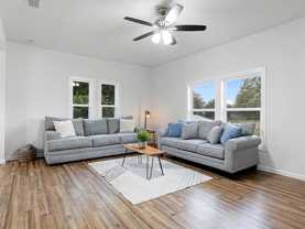 611 Cherry St - Photo 1 of 1