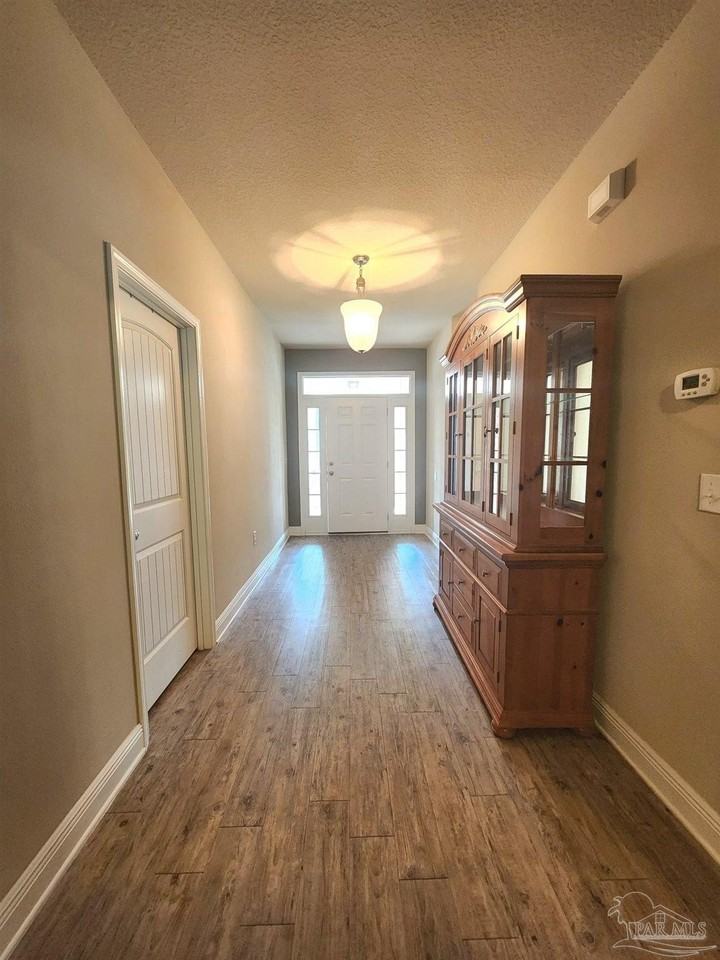 8609 Bucklebury Dr - Photo 2 of 21