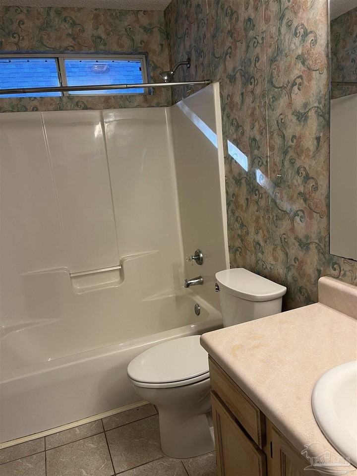 192 Wildflower Ln - Photo 6 of 12