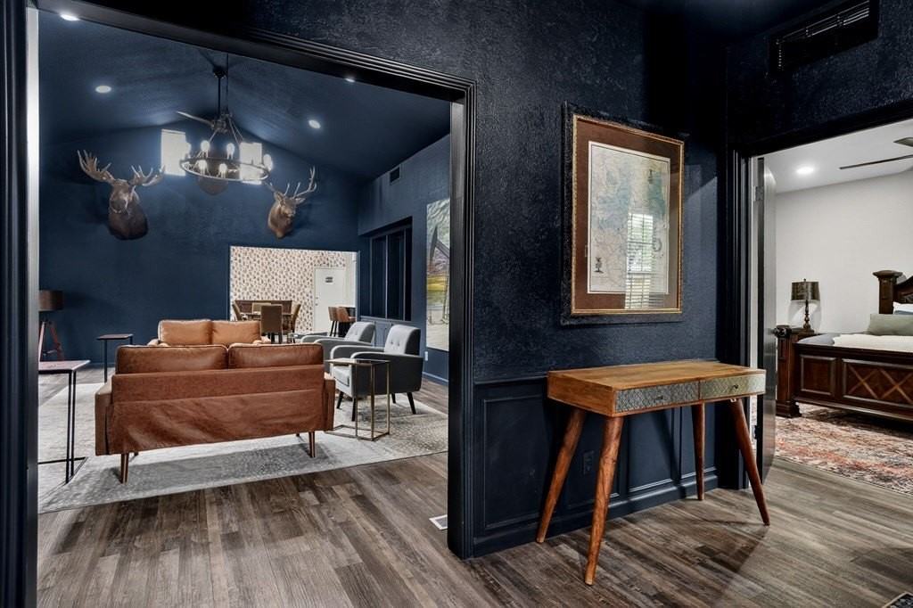 2218 N H St - Photo 6 of 25