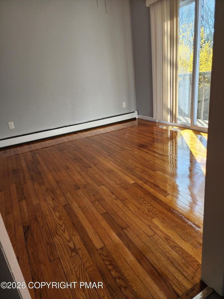 5239 Birchwood Dr - Photo 4 of 14