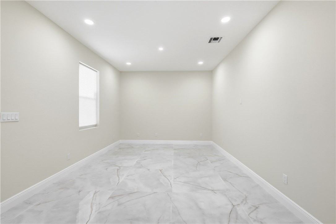 4248 26th Ave - Photo 3 of 18