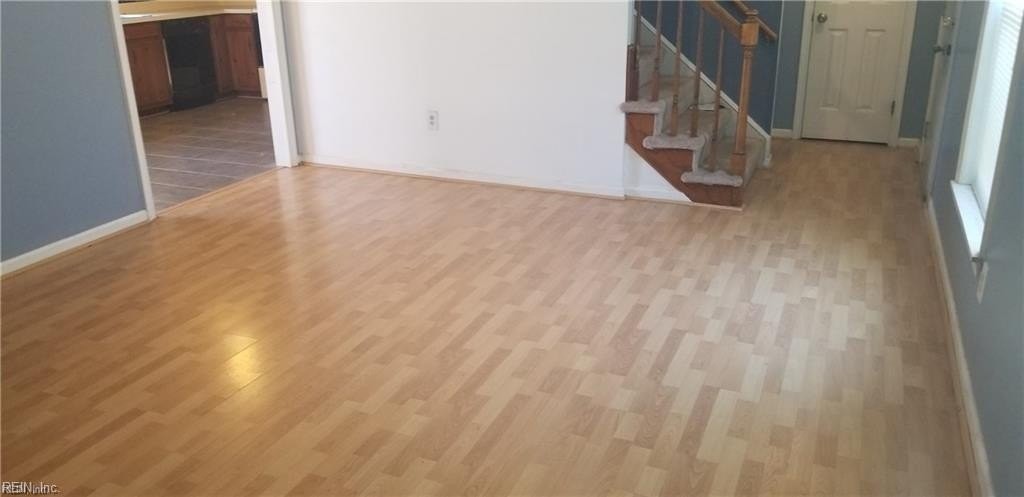 415 Bryan Ct - Photo 2 of 11