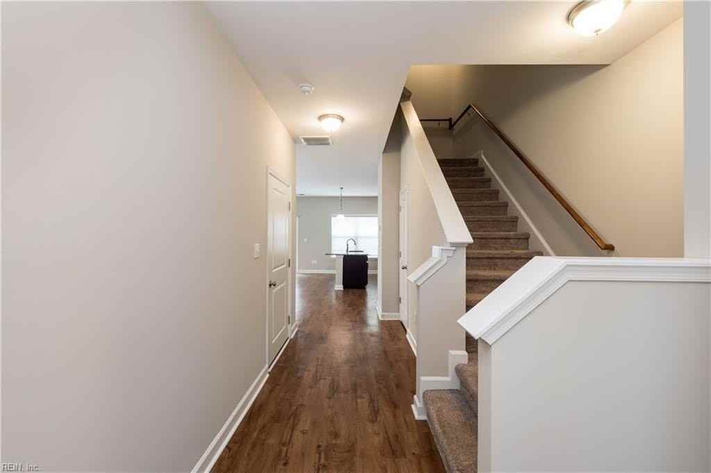 413 Courage Way - Photo 3 of 47