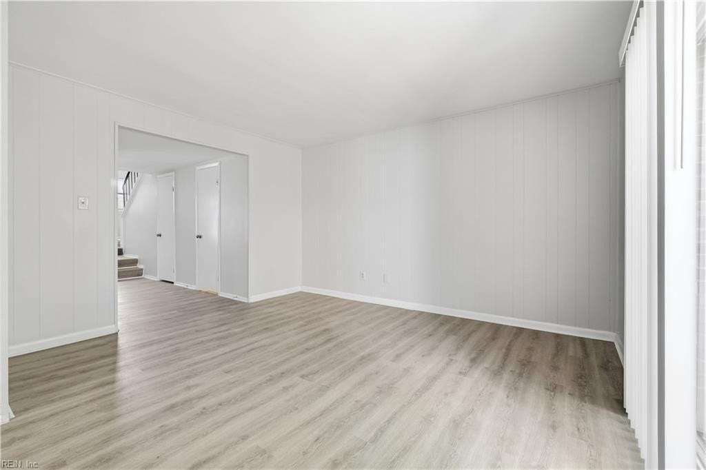 1261 Clydesdale Ln - Photo 7 of 34