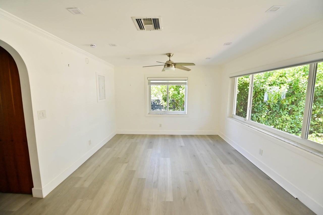 1532 Fletcher St - Photo 7 of 50