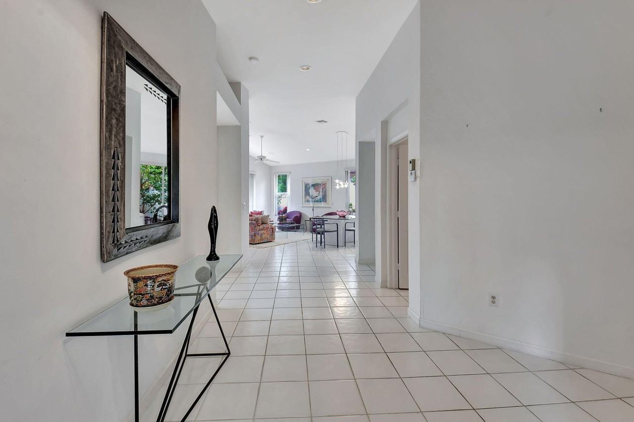 5152 Nw 26th Cir - Photo 4 of 40