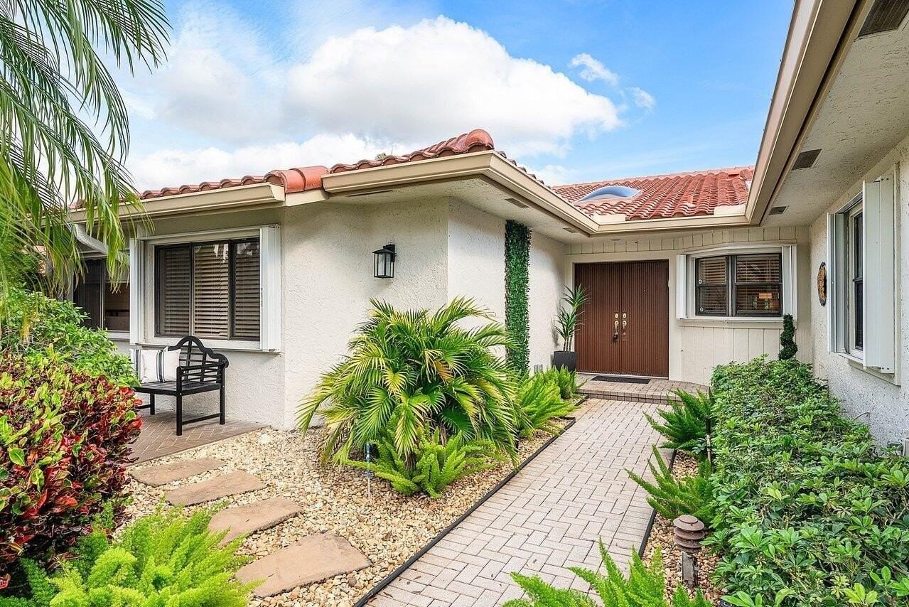 18 Bristol Ln - Photo 5 of 50