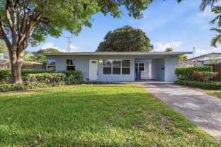 1510 Ne 32nd Pl - Photo 1 of 1