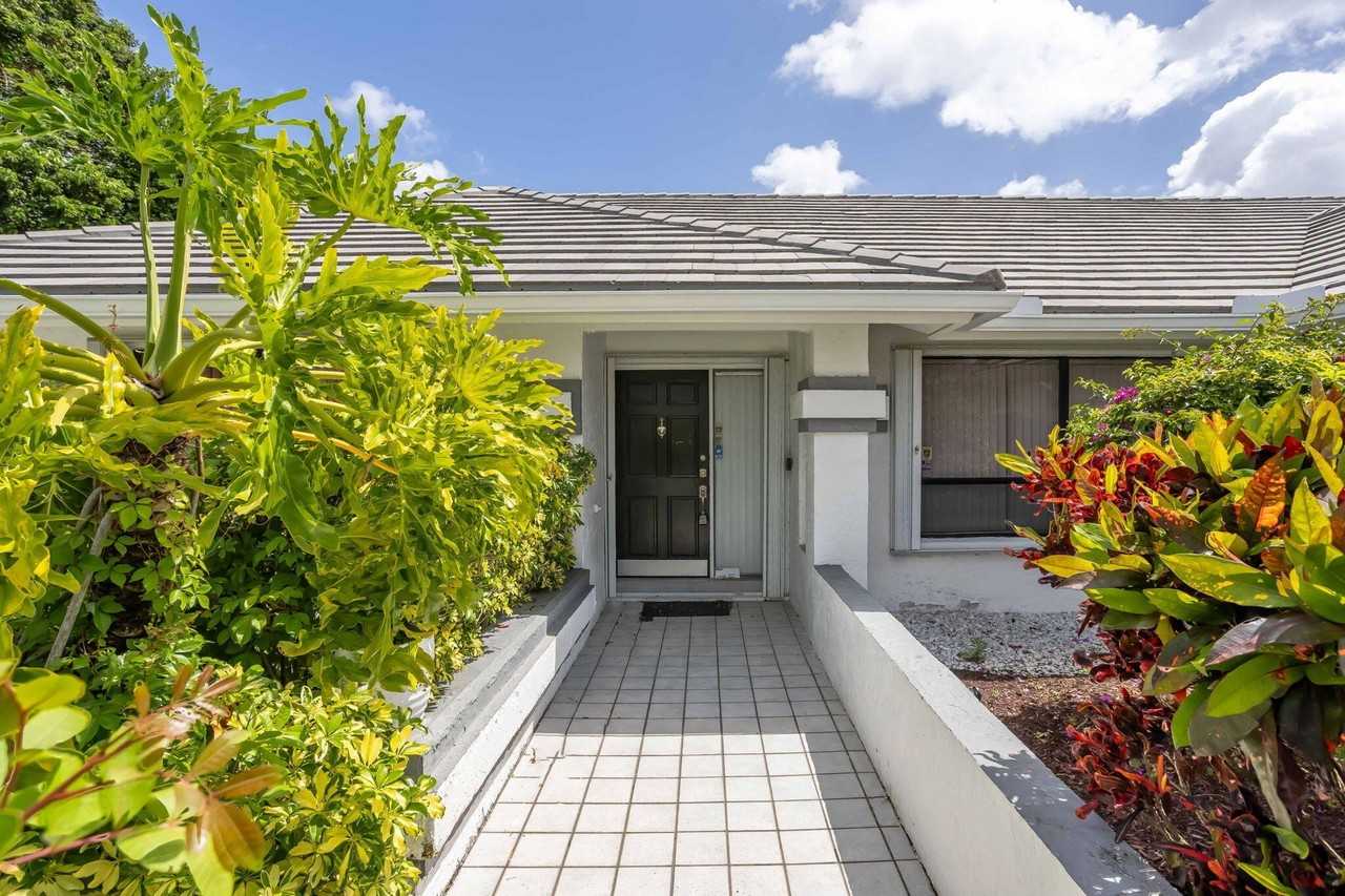 9476 El Clair Ranch Rd - Photo 4 of 29