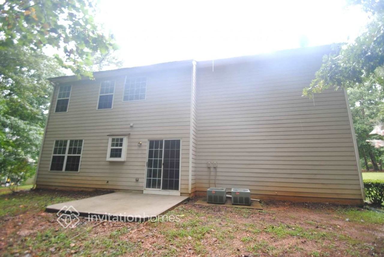 5765 Millstone Dr - Photo 5 of 6