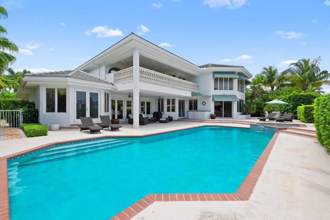 396 E Coconut Palm Rd - Photo 4 of 50