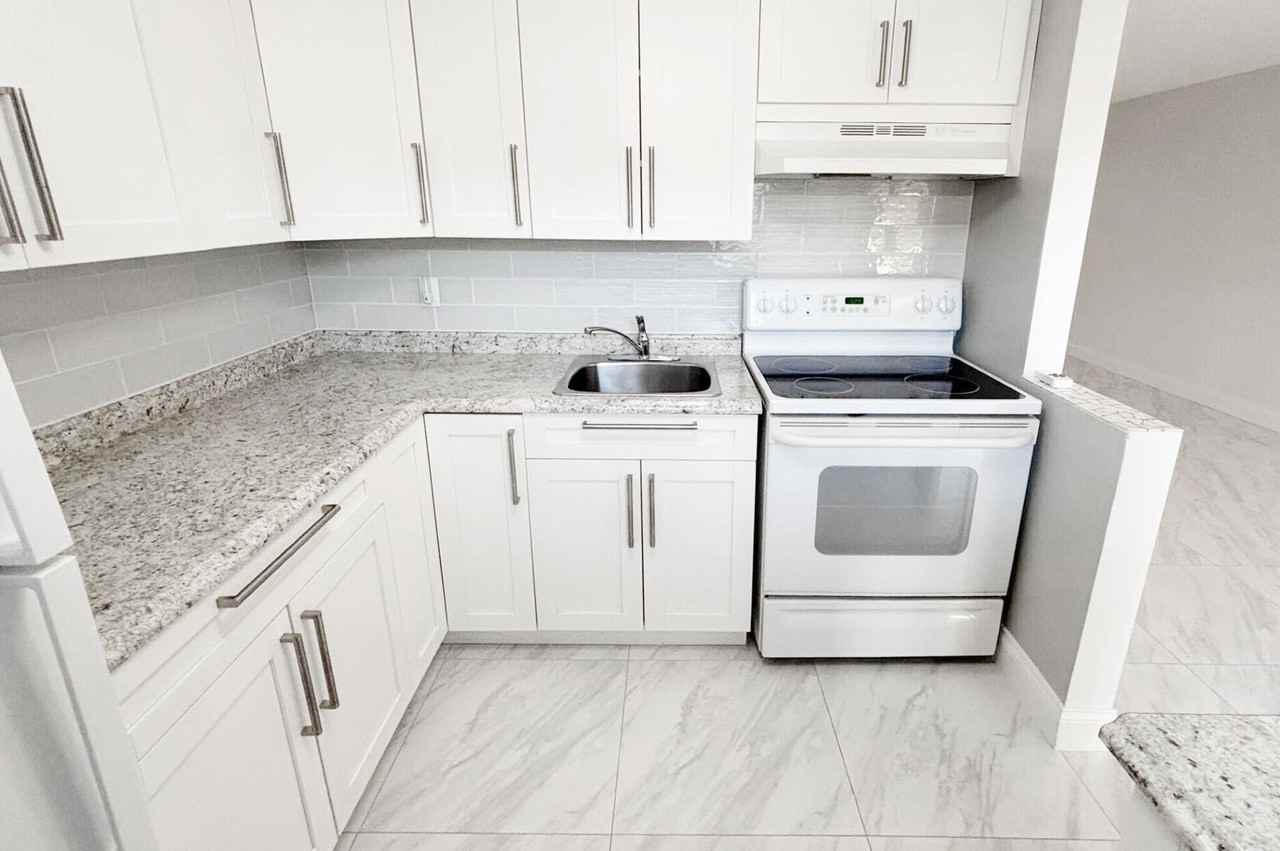 2182 Ne 1st Way #105 - Photo 7 of 20