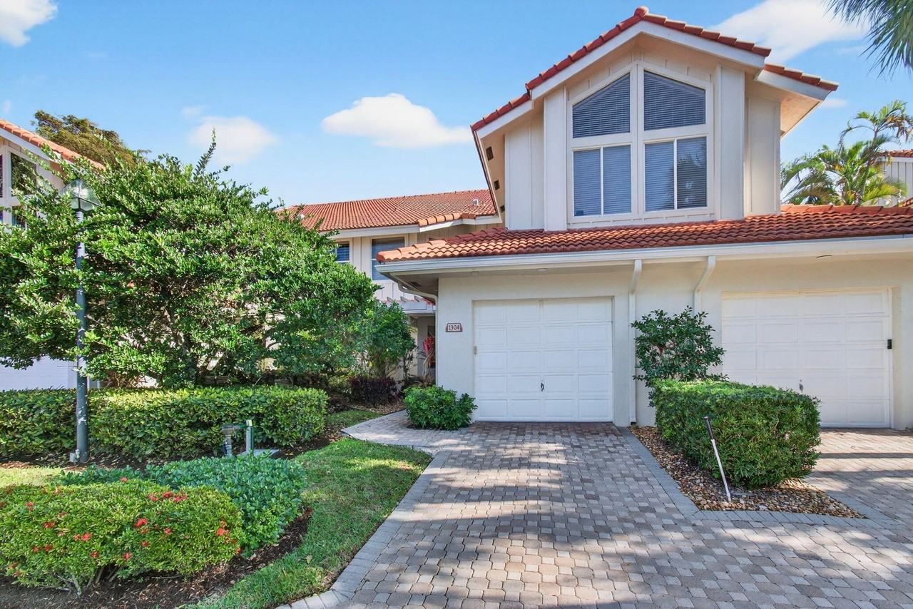 2512 Coco Plum Blvd #1304 - Photo 3 of 50