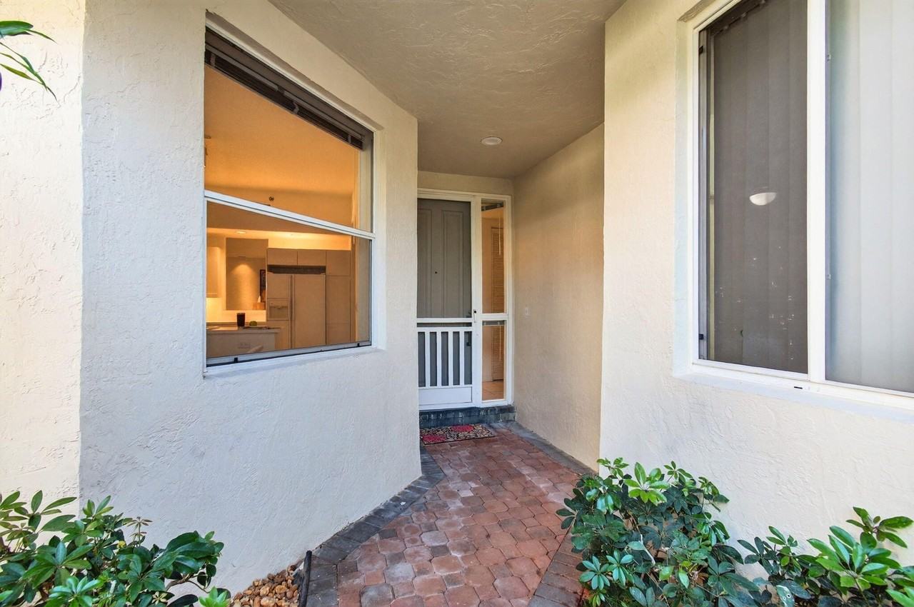 2512 Coco Plum Blvd #1304 - Photo 6 of 50