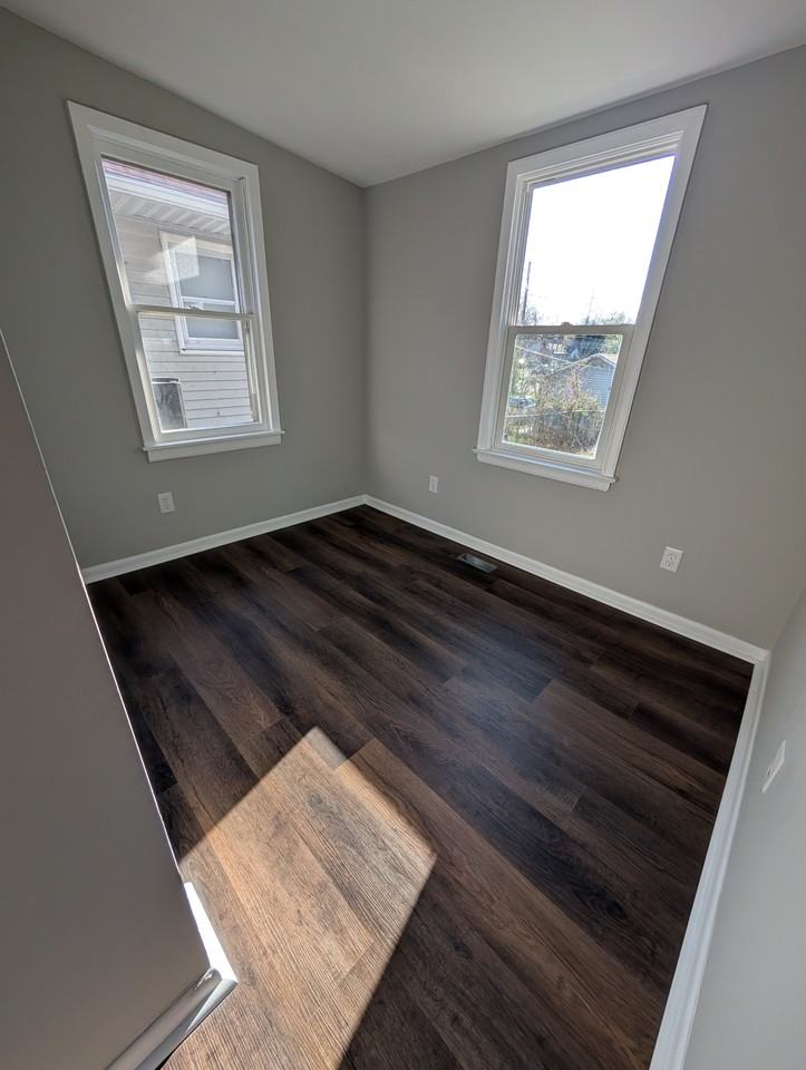 2077 Sw Lane St #1 - Photo 2 of 11