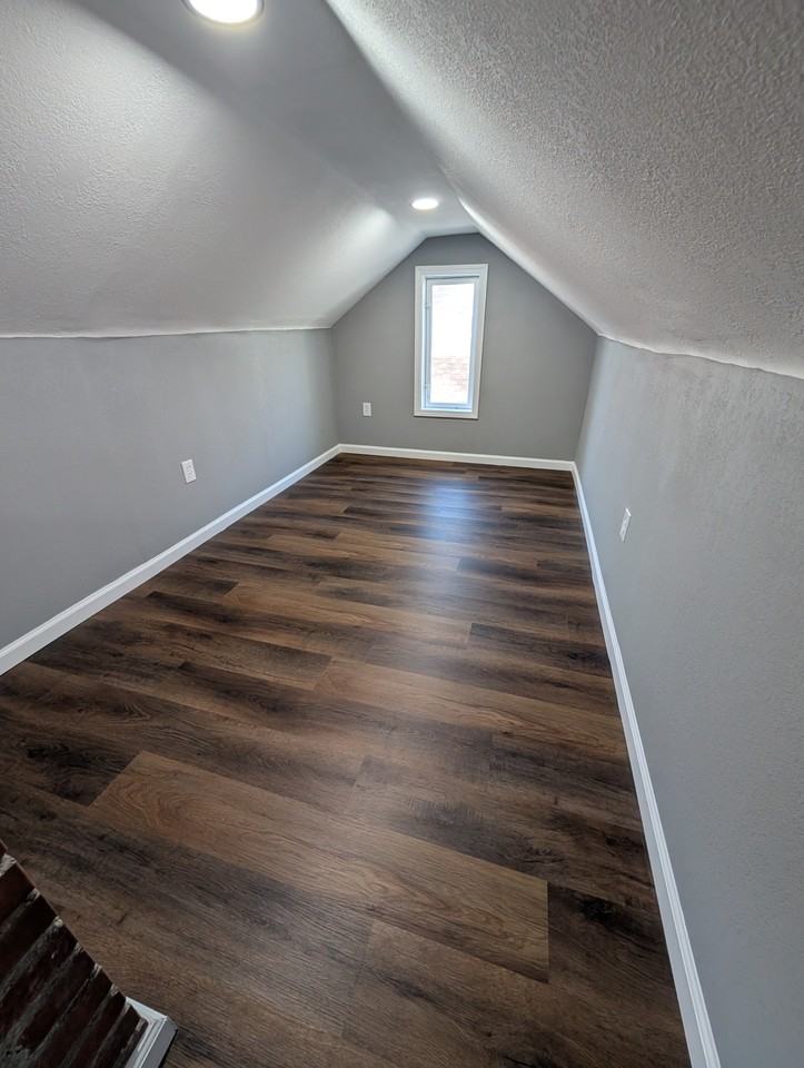 2077 Sw Lane St #1 - Photo 6 of 11