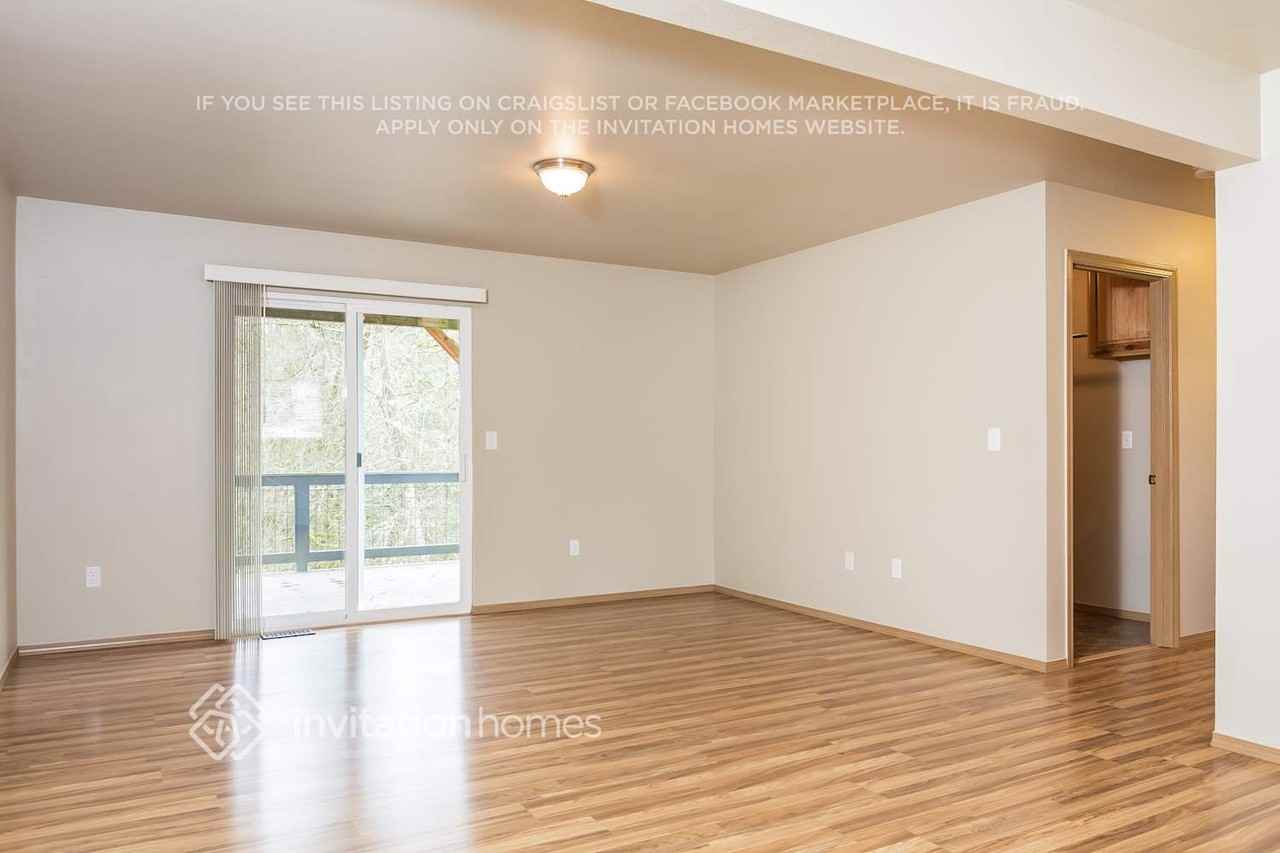 7400 46th Pl Ne - Photo 6 of 20