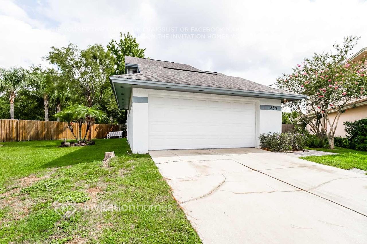 357 Amethyst Ct - Photo 2 of 11