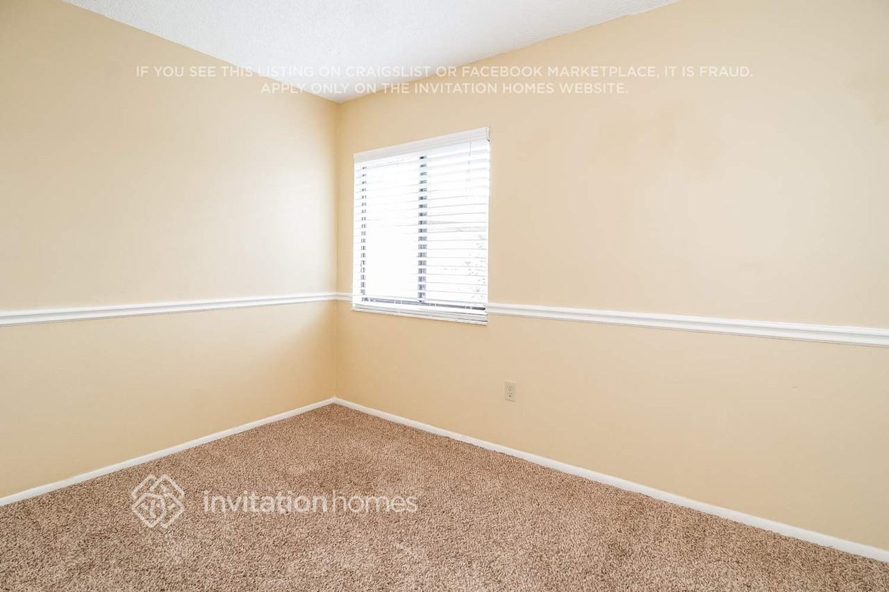 357 Amethyst Ct - Photo 6 of 11