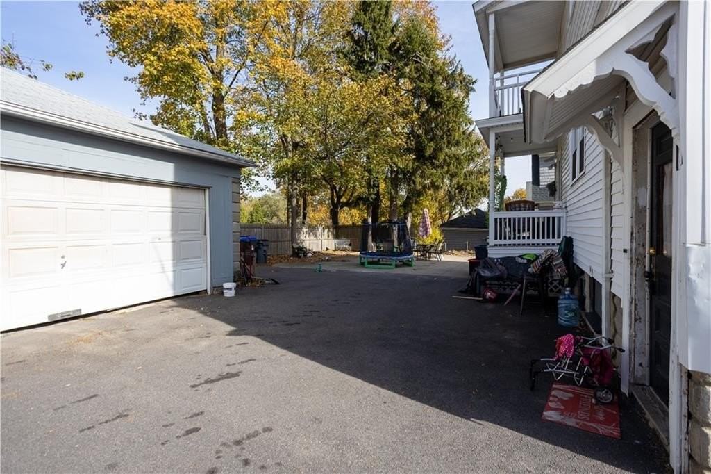 131 Washington Ave Unit 3 - Photo 2 of 16