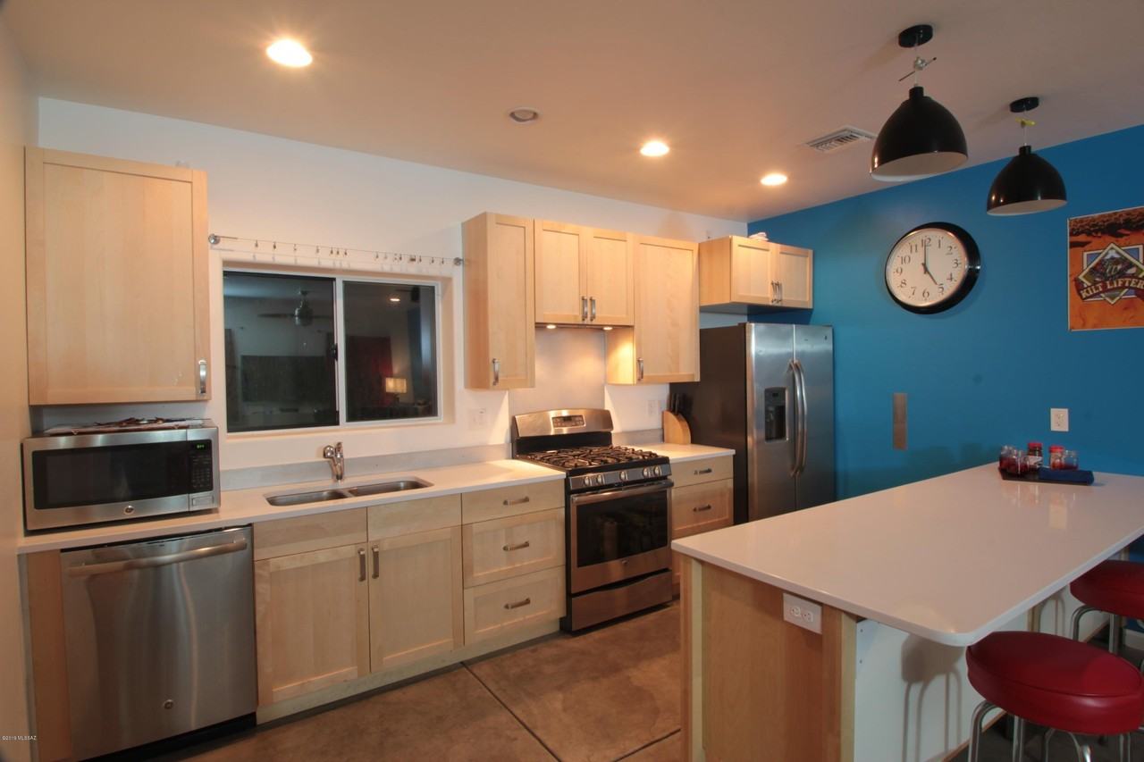 220 N 1st Ave - Photo 2 of 4