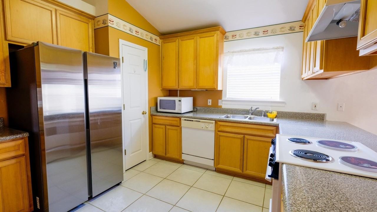 3292 Emerson Ln - Photo 5 of 22