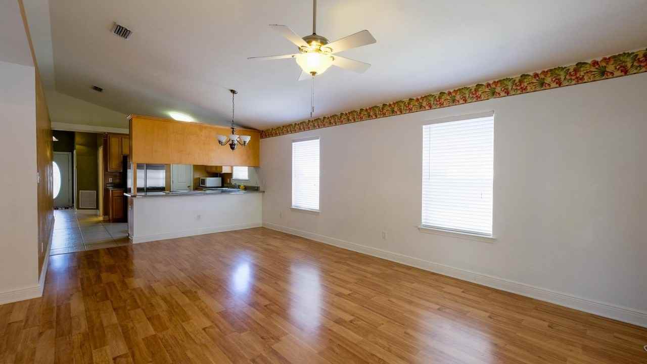 3292 Emerson Ln - Photo 6 of 22
