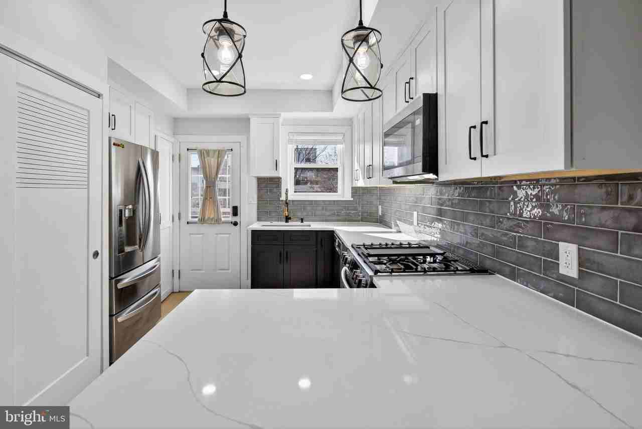 2015 Gales St Ne - Photo 4 of 10