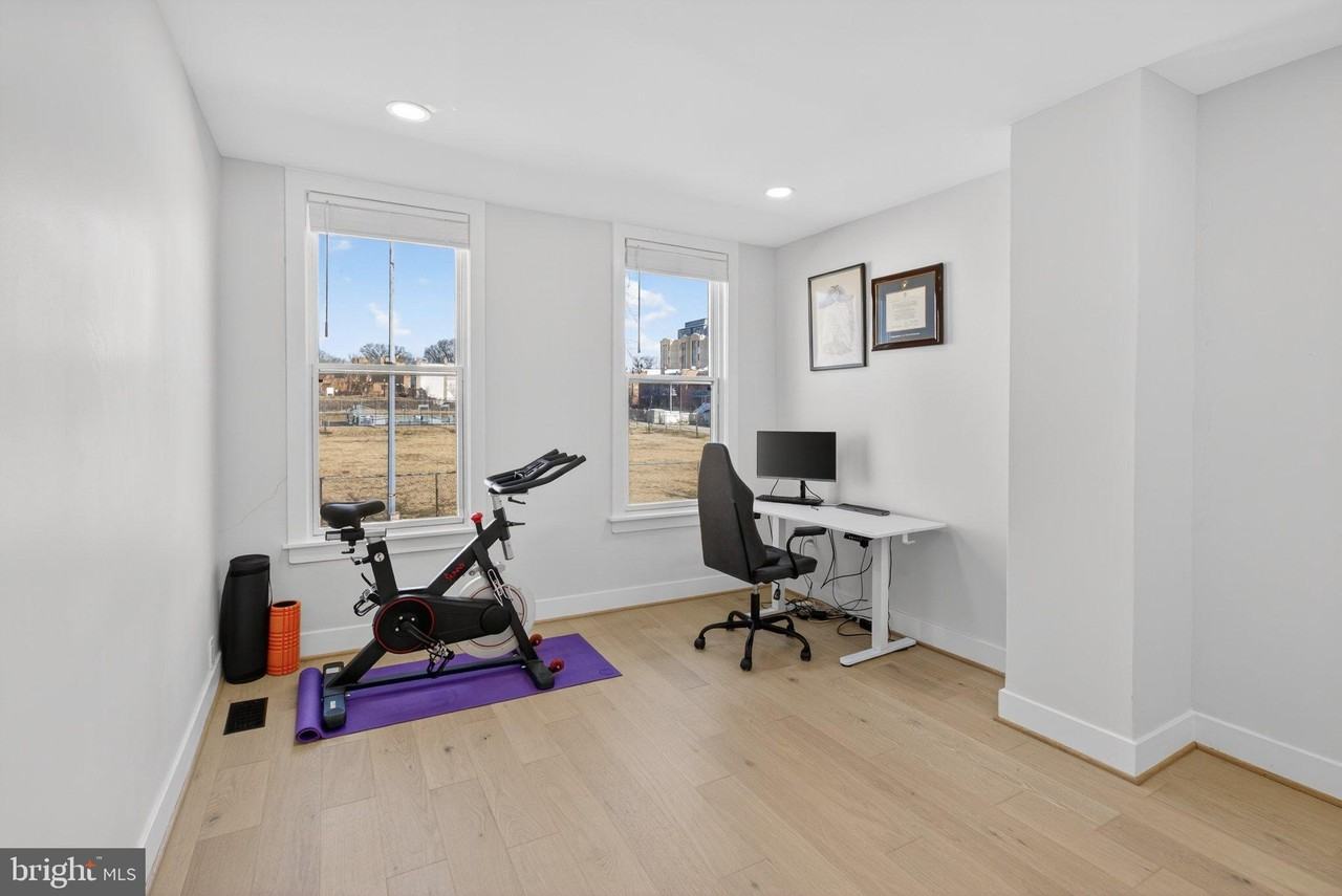 2015 Gales St Ne - Photo 7 of 10