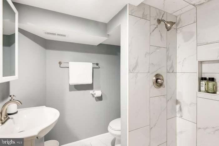 306 S Lehigh St - Photo 5 of 16