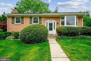 11806 Seven Locks Rd - Photo 1 of 1