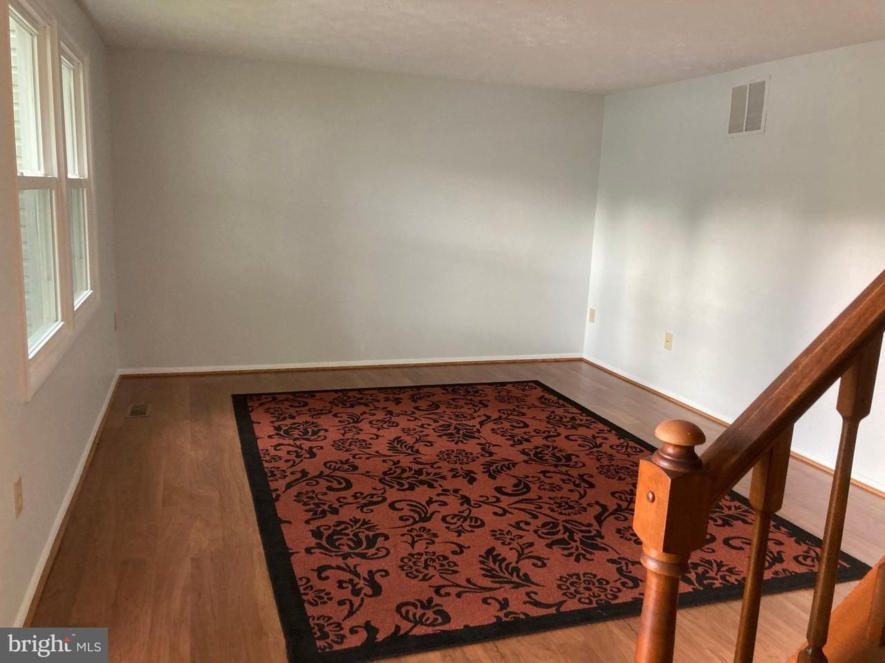 11145 Captains Walk Ct - Photo 2 of 20