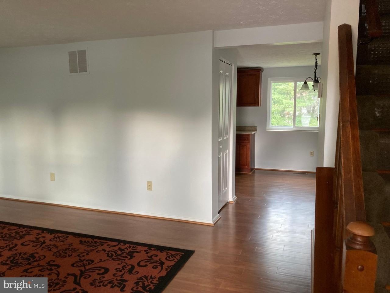 11145 Captains Walk Ct - Photo 3 of 20