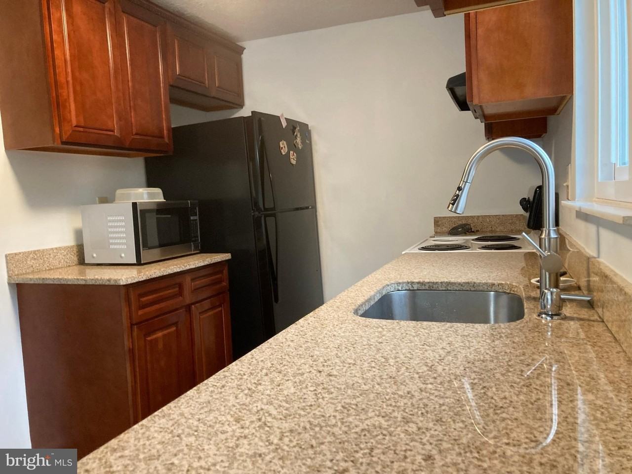 11145 Captains Walk Ct - Photo 7 of 20