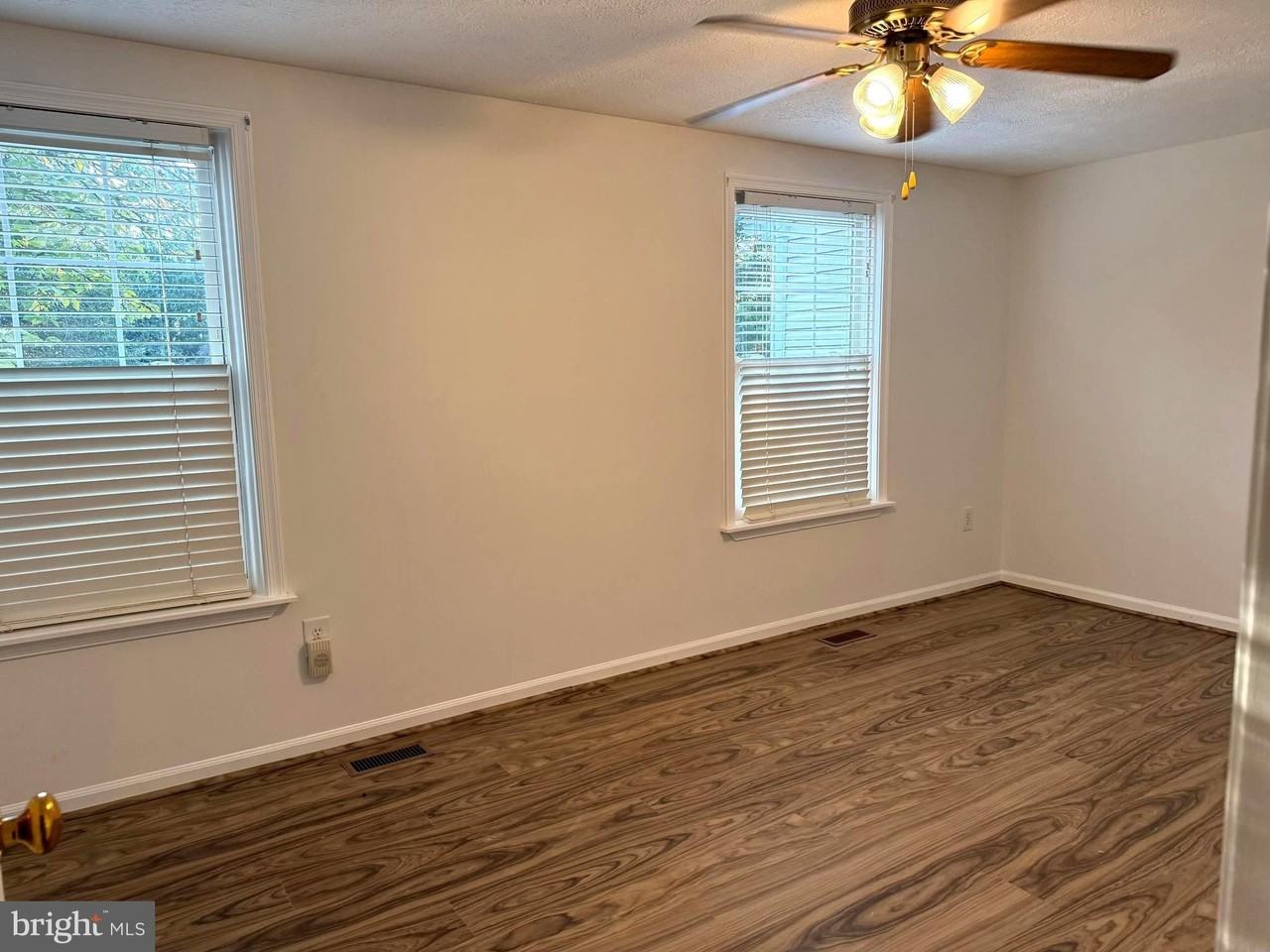 14013 Teaneck Ter - Photo 6 of 21