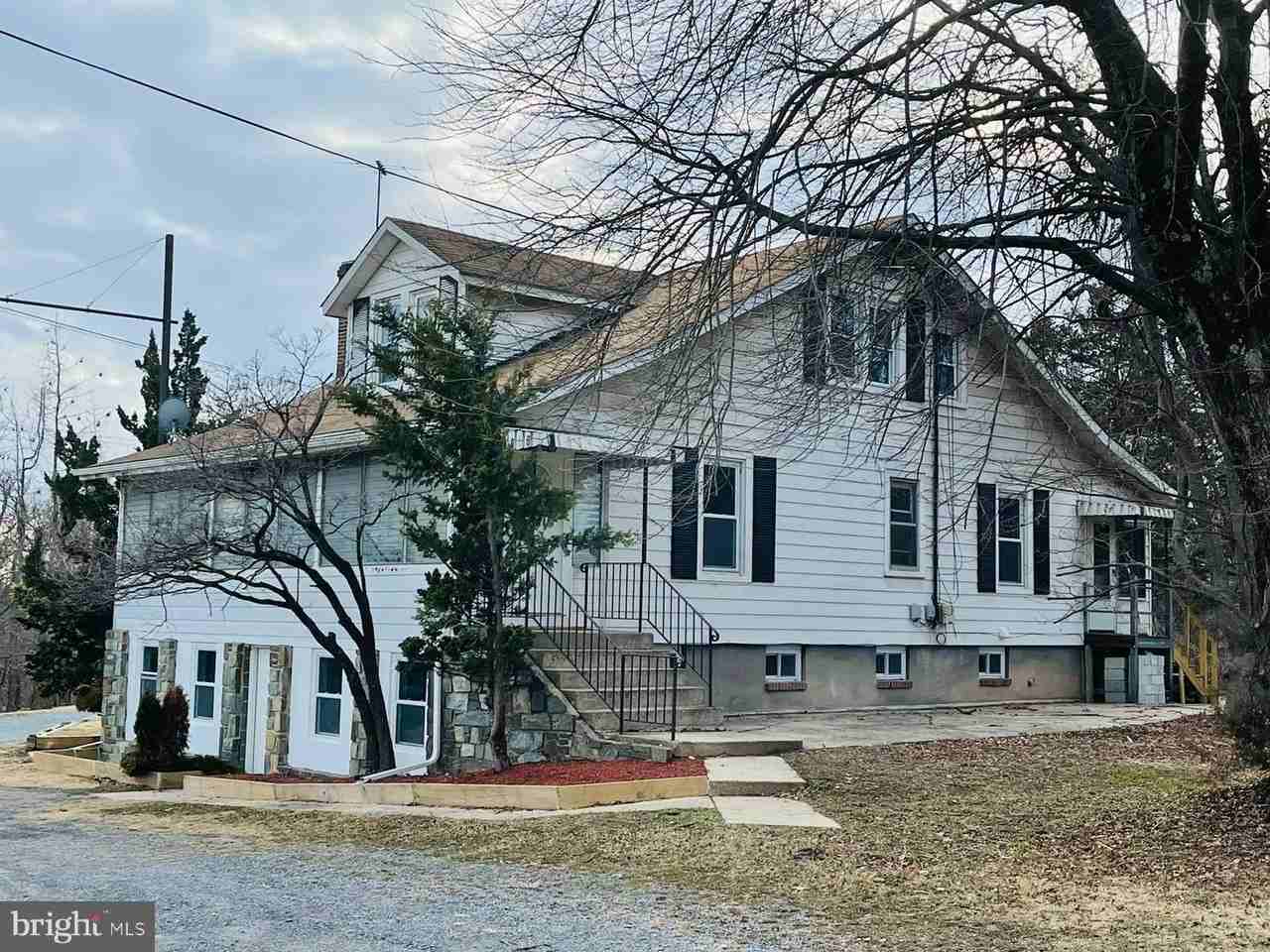 9066 Baltimore Ave - Photo 2 of 50